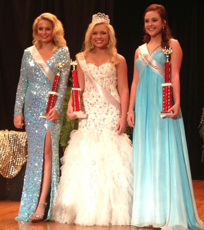 Alexis May Crowned Miss Dexter 2014