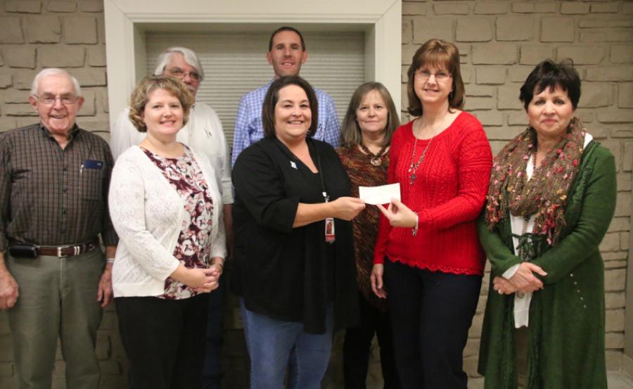 Dexter Rotary Club Donates to Mother-to-Mother Program