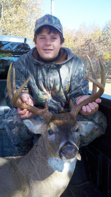 Flowers Gets 8-Point Buck With Bow