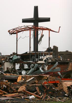 Community To Remember Tornado Victims 