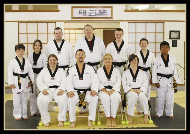 Students Excel in Tae Kwan Do Competition