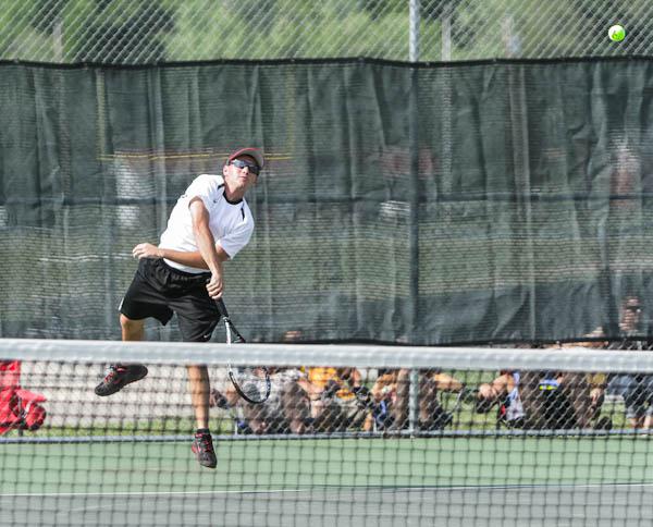 Tennis 'Cats Close Season With Win