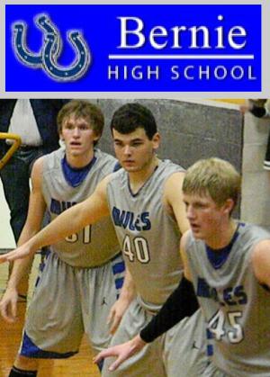 The Mules Shoot 65-Footer to Win