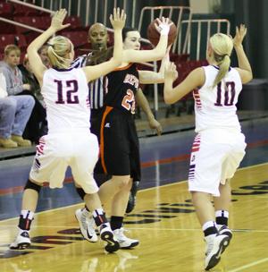 Lady Bearcats Fall to the Republic Lady Tigers