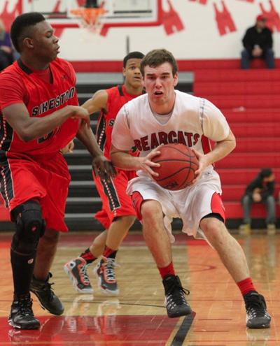 Sikeston Bulldogs Defeat the Bearcats