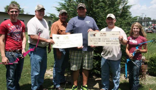 Richland Students Receive Money for NASP