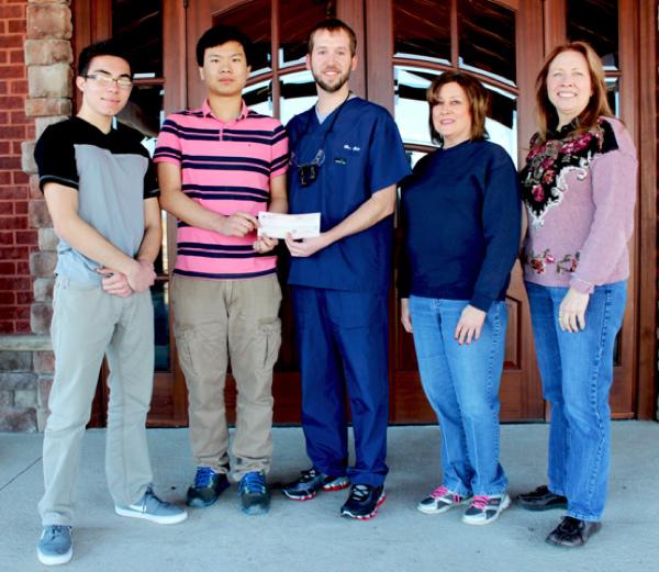 Dental Arts Group Supports Poplar Bluff Robotics Club