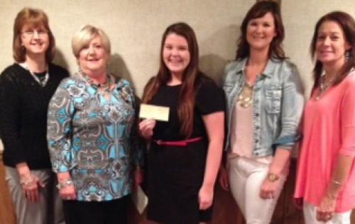 Destiny Robertson Receives Beta Sigma Phi Scholarship