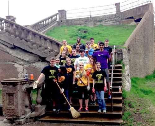 Poplar Bluff Beta Club Help Historic Depot Restoration Corporation