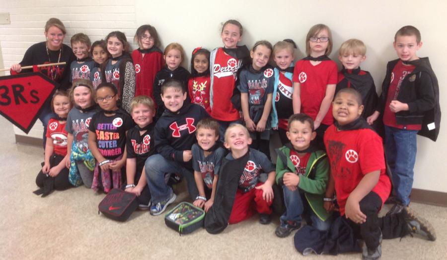 Kalin Ridings' First Grade Class Earn 3R's Flag