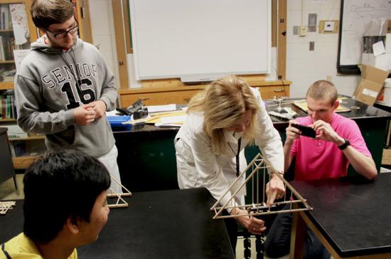 Physics Class Competes for Five-Figure Scholarship