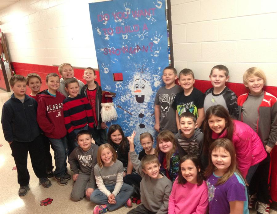 Mrs. Averett's 3rd Grade Class Decorated for Christmas!