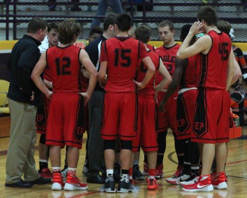 East Prairie Eliminates Holcomb from Bloomfield Christmas Tournament