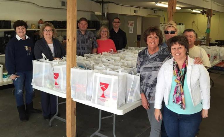 First Christian Church Evening Ladies Deliver Easter Dinners