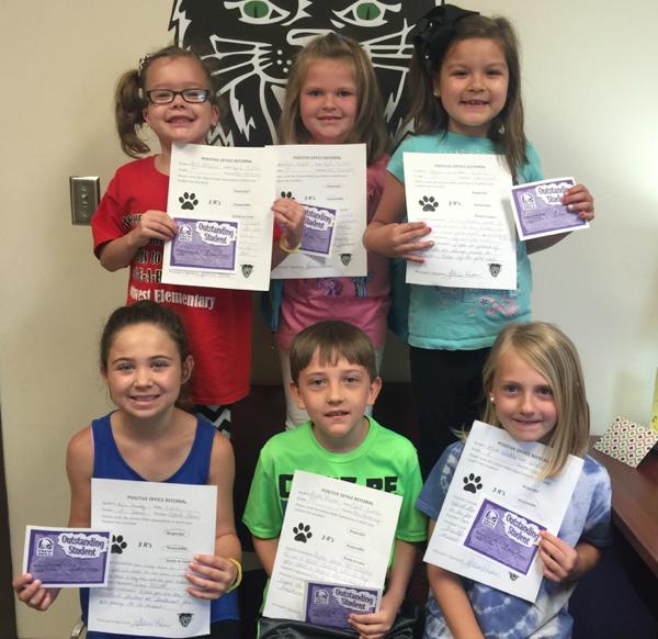 Students Show Good Behavior and Earn POR Awards