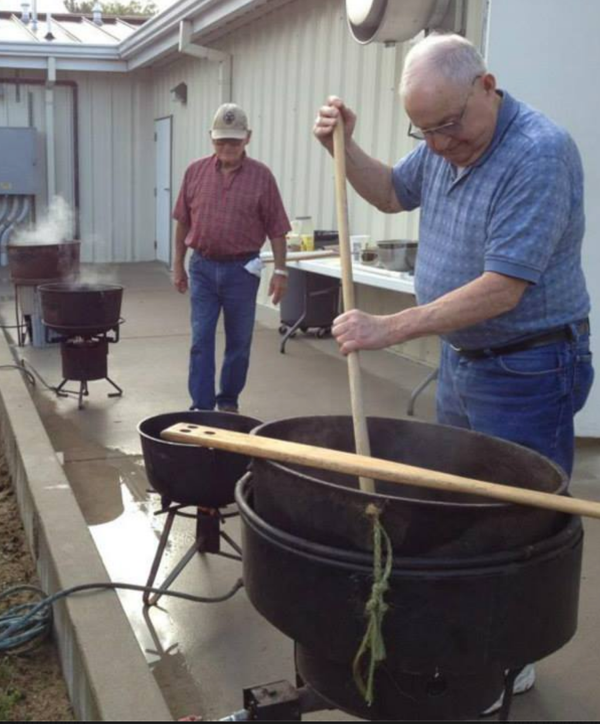 Kettle Beef Dinner Set for Sunday