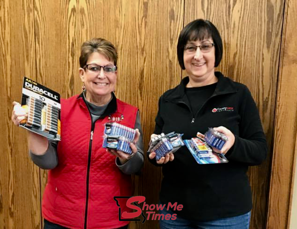 County Wide Insurance Employees Donate Batteries