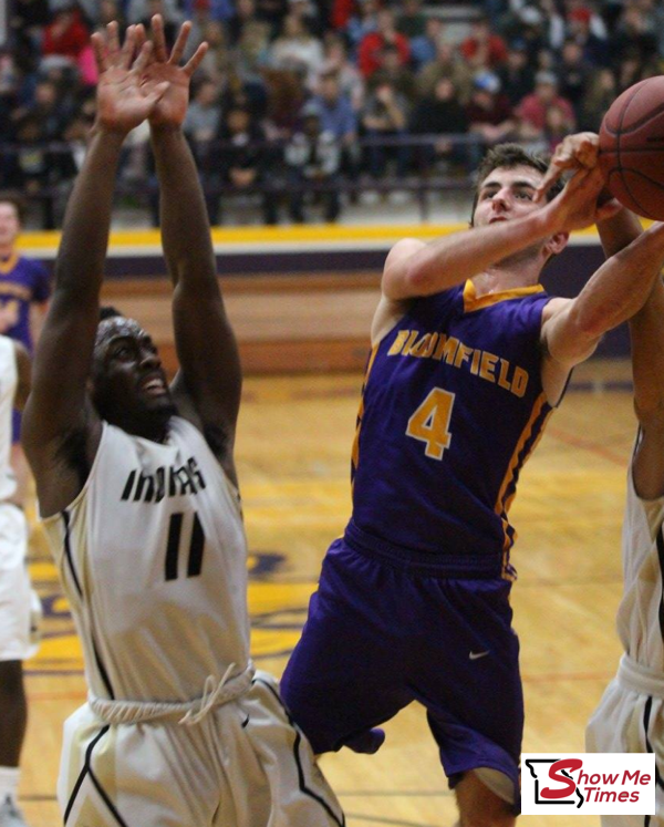 Hayti Defeats Bloomfield in Christmas Tournament Semifinal