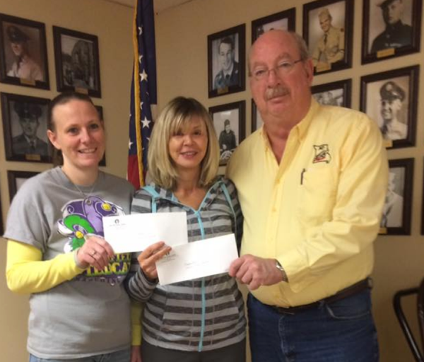 Dexter Elks Lodge Gives to Stoddard County Nutrition Center