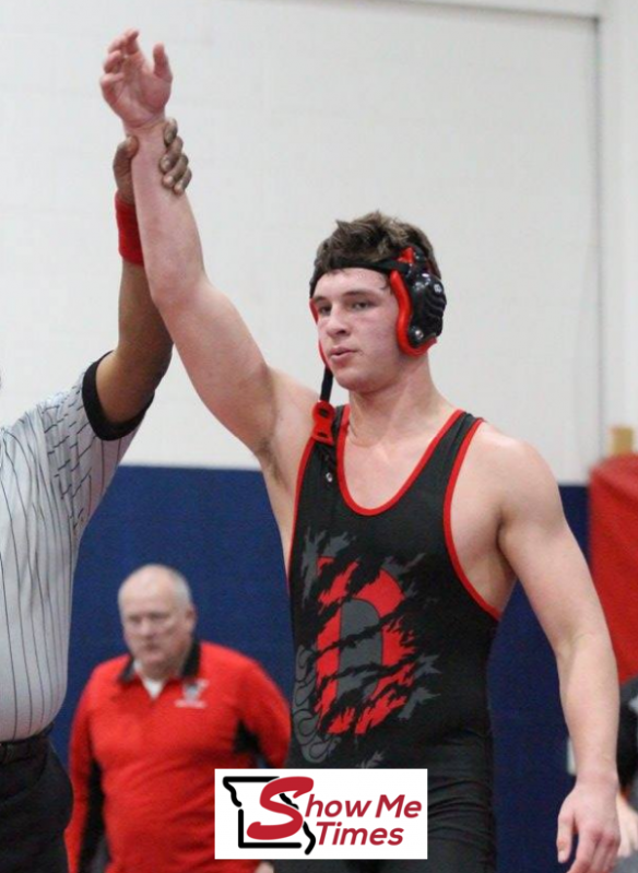 Dexter Wrestling Team Shuts Down North County 54-24