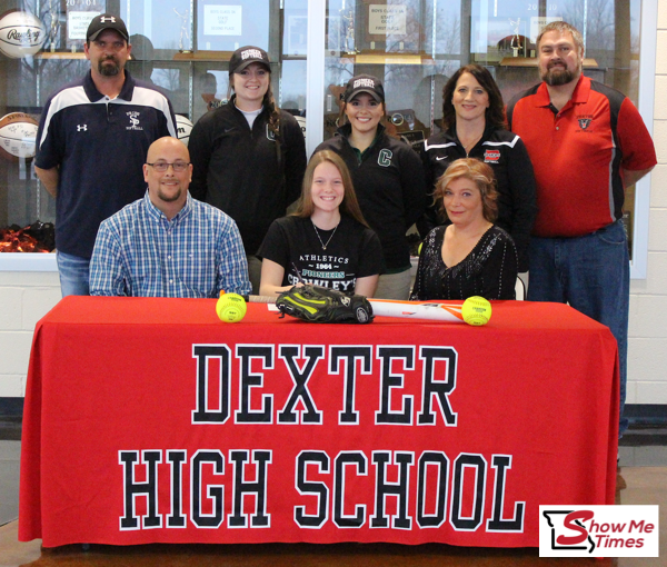 Kaylee Carey Signs to Play Softball at CRC