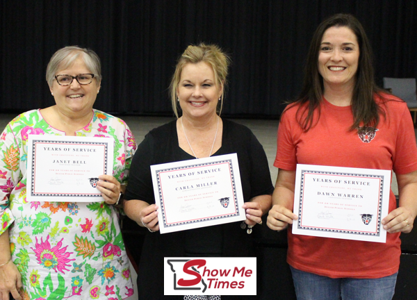 Dexter School Staff Honored for 20 Years of Service