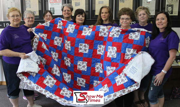 Sassy Stitchers Donate Patriotic Quilt