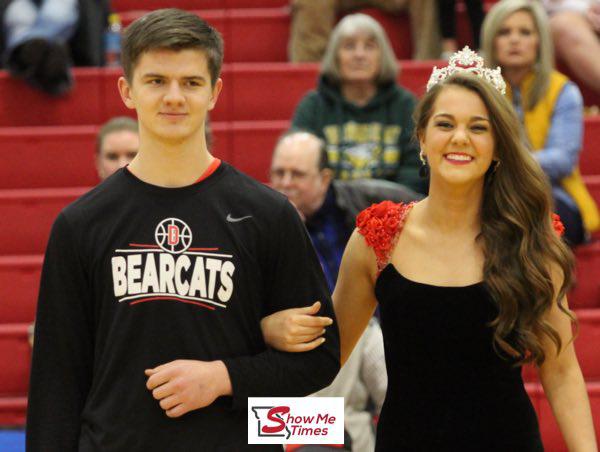 Addie Kruse, Retiring 2017 Winter Homecoming Queen Crowns New Court