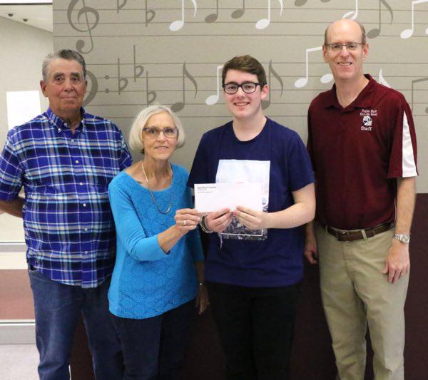 Sam Traxel Earns Dicken scholarship