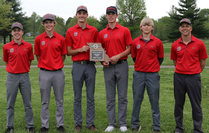 Dexter Bearcats Golf Team Won First District Title in Nine Years