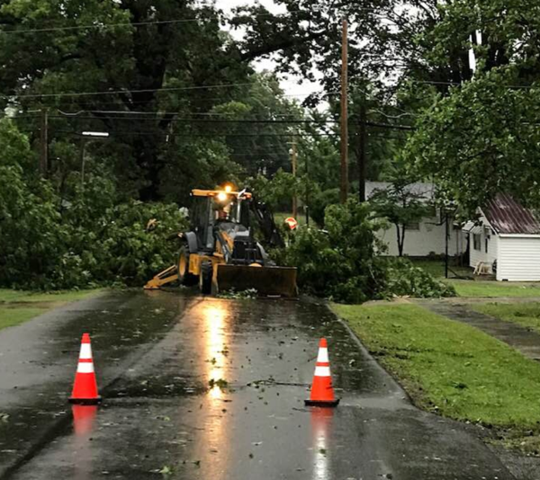 Heavy Rains and Strong Winds Knock Out Power in Dexter Area