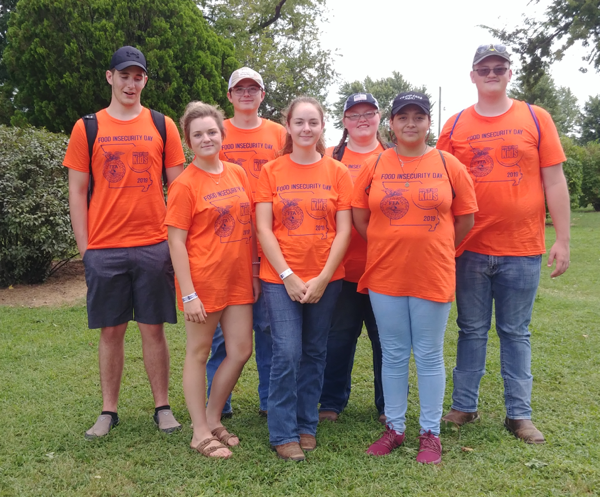 DHS FFA Helps Pack Meals for Families at Missouri State Fair