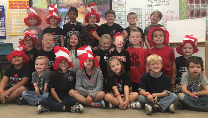 First Grade Class Earns 3Rs Flag for September