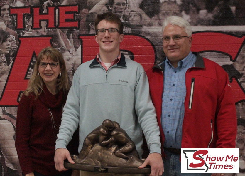 Austin Guy Receives 26th Charles Bland Football Award