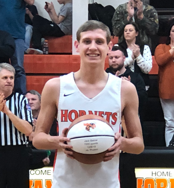 Jack Below Records his 1,000th Career Point in High School Basketball