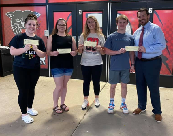 Dexter Lions Club Presents Scholarships to Five Graduating Seniors