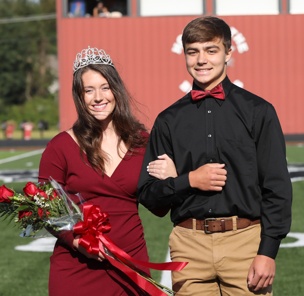 Crowning the New Miss DHS is the 2020 Miss DHS MeKenzie Yount