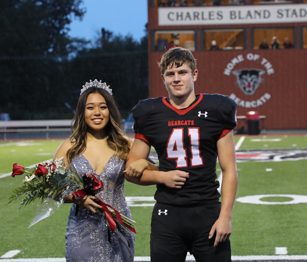 2021 Miss DHS and 2019 Homecoming Queen, Rachel Lin Crowns New Queen