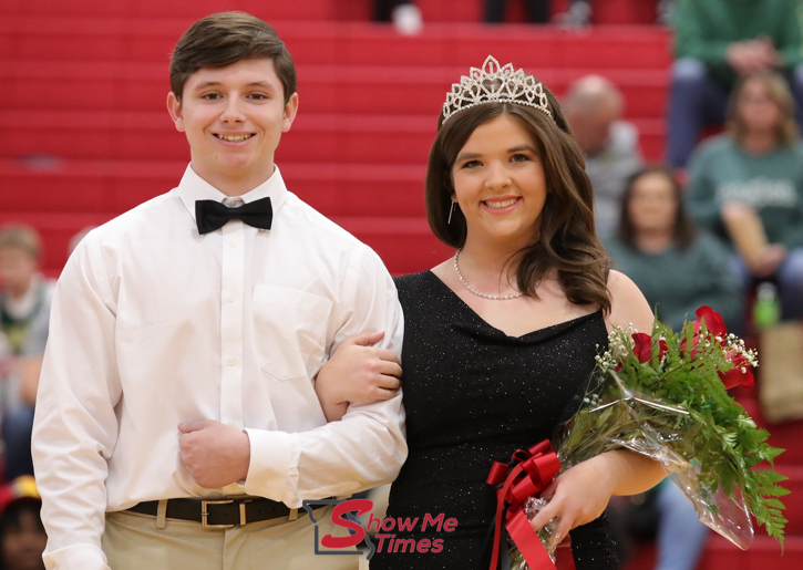 2021 DHS Homecoming Queen, Bronwen Young, Crowns 2022 Queen