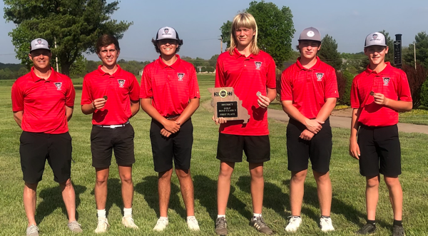 Dexter Golf Team Wins Class 3 District 1 Championship