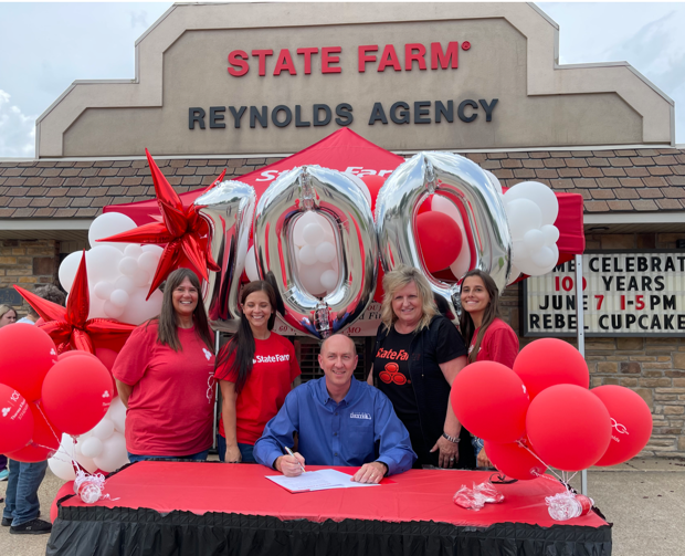 Mayor Banken Proclaims State Farm Day in Dexter on June 7th