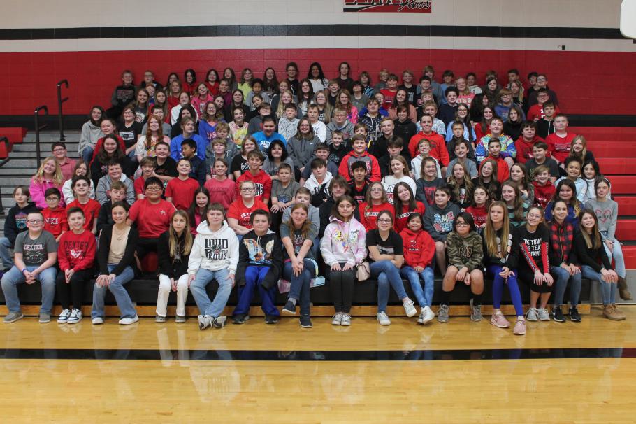 6th Graders Reach All-Time High Wreaths Across America Donations