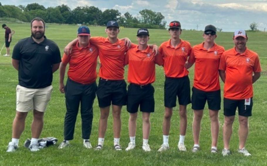 Cole Curtis Qualifies for MSHSAA State Golf Tournament